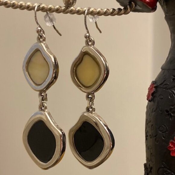 Lia Sophia "MILKY WAY" Earrings - Picture 3 of 6